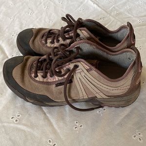 Merrell hiking shoes sz 7 womens. Good used condition